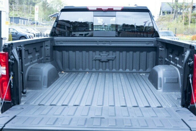 chevrolet-silverado-diesel-2025-big-7