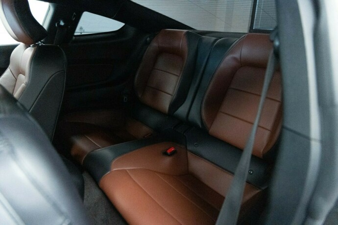 ford-mustang-bensin-2015-big-10