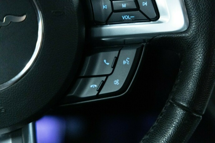 ford-mustang-bensin-2015-big-16