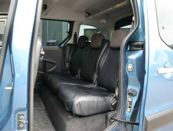 peugeot-partner-diesel-2012-big-11