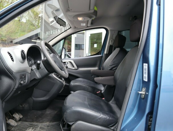 peugeot-partner-diesel-2012-big-6