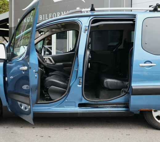 peugeot-partner-diesel-2012-big-21