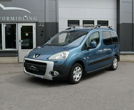 peugeot-partner-diesel-2012-big-0