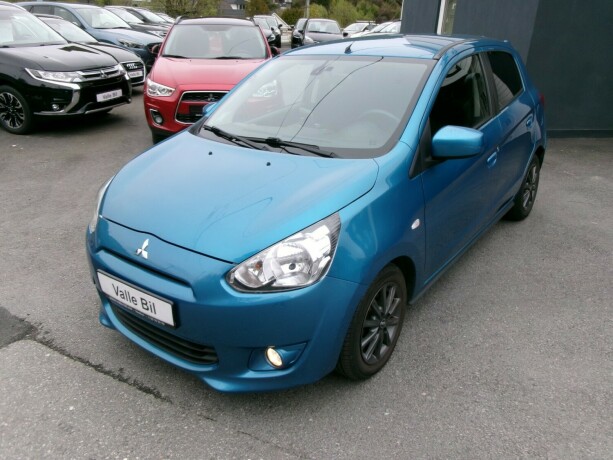 mitsubishi-space-star-bensin-2014-big-2