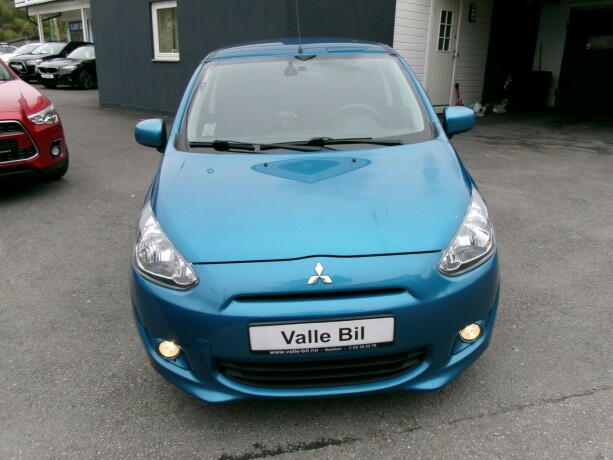 mitsubishi-space-star-bensin-2014-big-1