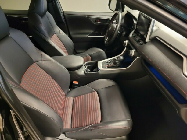 toyota-rav4-plug-in-petrol-2021-big-14