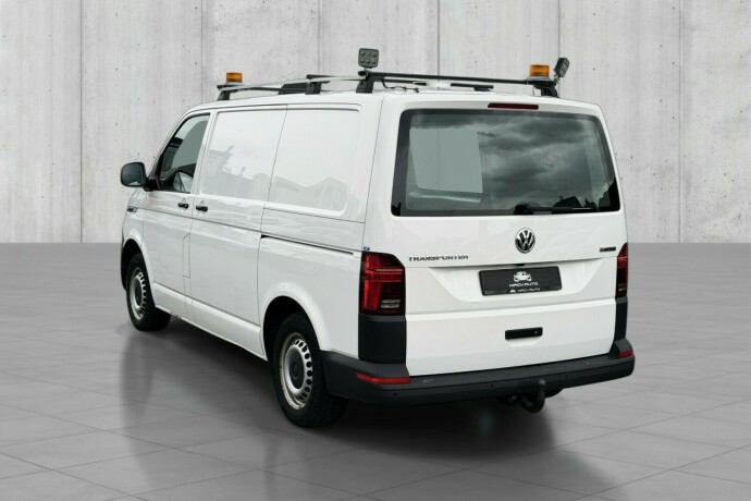 volkswagen-transporter-diesel-2020-big-5