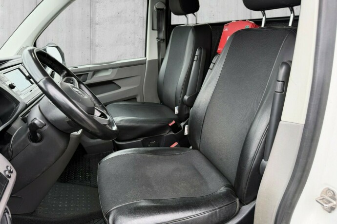volkswagen-transporter-diesel-2020-big-6