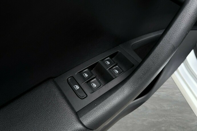 skoda-octavia-bensin-2019-big-19