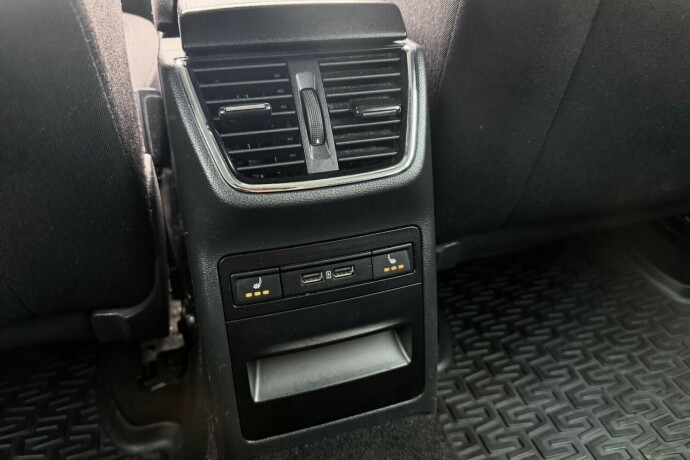 skoda-octavia-bensin-2019-big-23