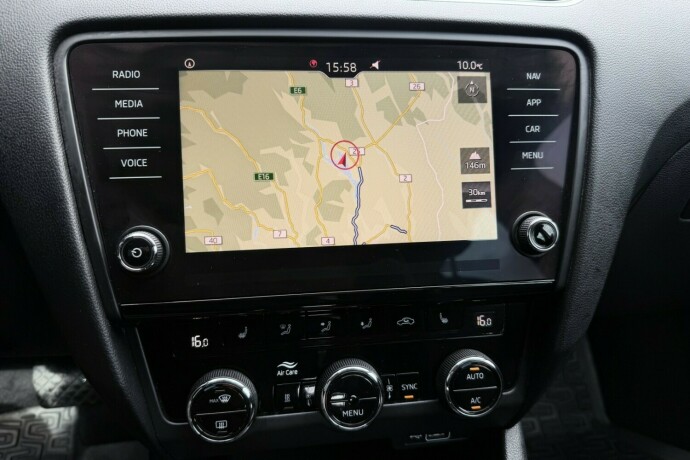 skoda-octavia-bensin-2019-big-31