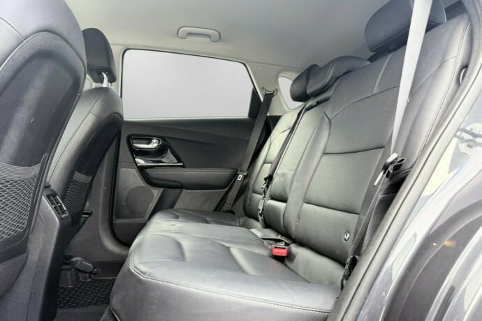 kia-niro-elektrisitetbensin-2018-big-38