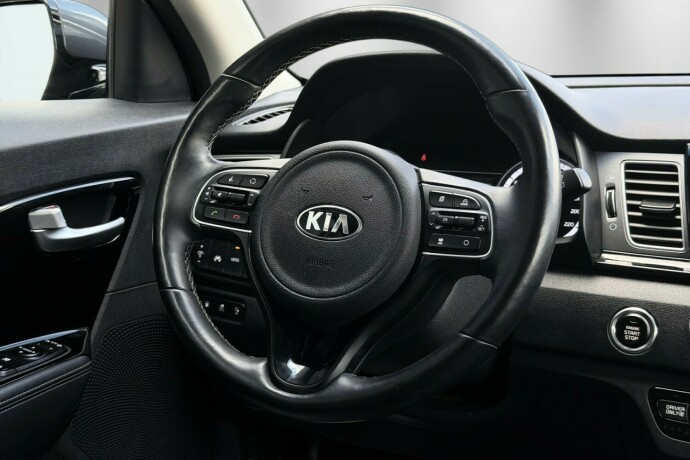 kia-niro-elektrisitetbensin-2018-big-14