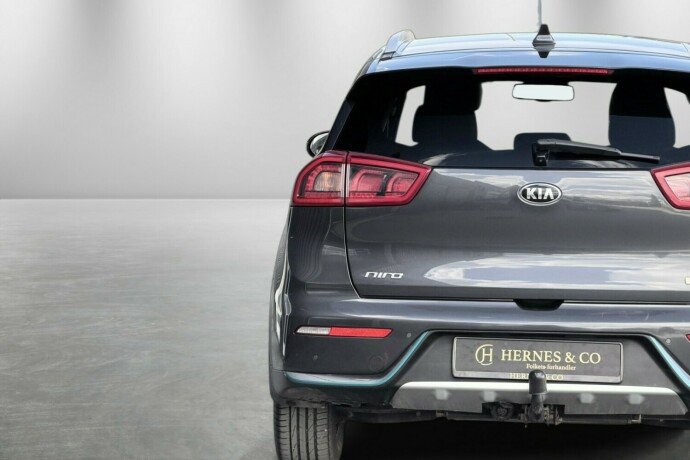 kia-niro-elektrisitetbensin-2018-big-7