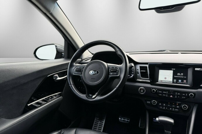kia-niro-elektrisitetbensin-2018-big-37