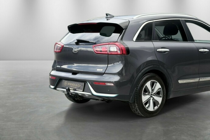 kia-niro-elektrisitetbensin-2018-big-59