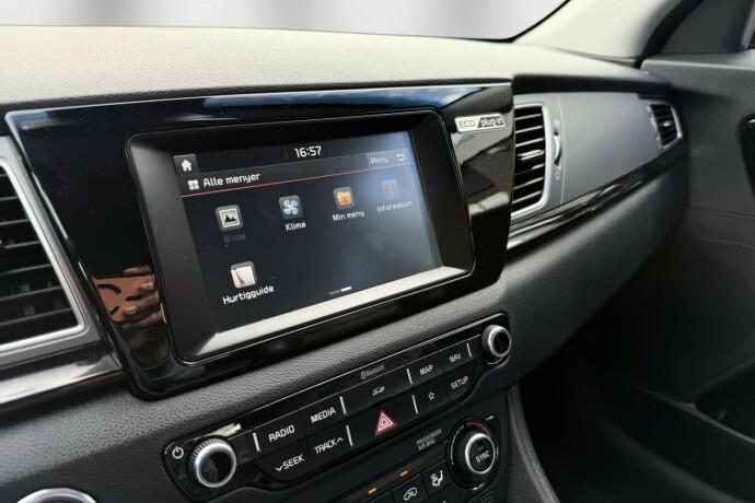 kia-niro-elektrisitetbensin-2018-big-53