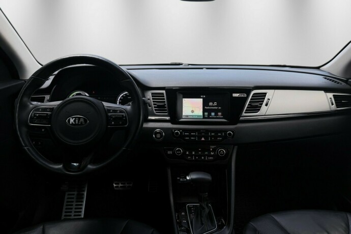 kia-niro-elektrisitetbensin-2018-big-12