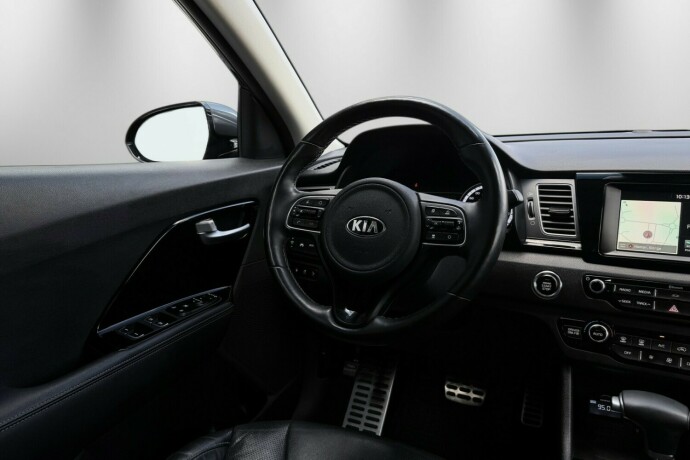 kia-niro-elektrisitetbensin-2018-big-13