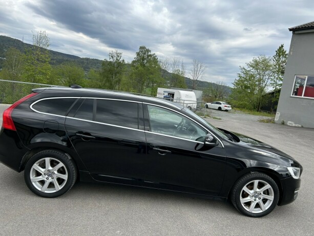 volvo-v60-diesel-2014-big-7