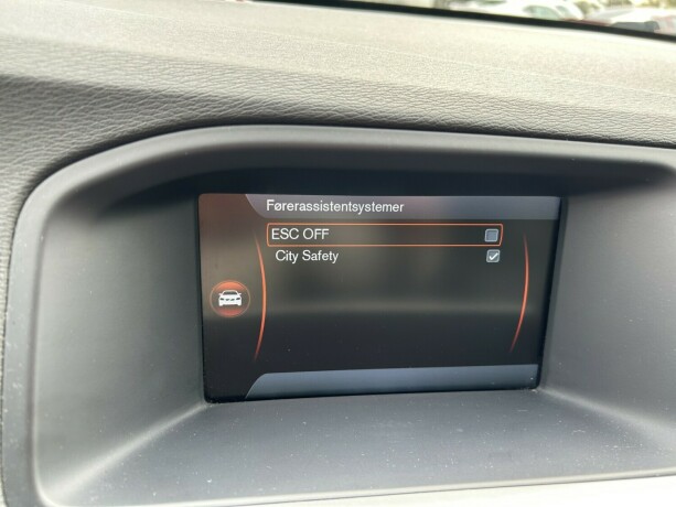 volvo-v60-diesel-2014-big-25
