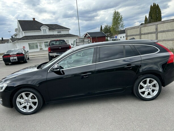 volvo-v60-diesel-2014-big-3