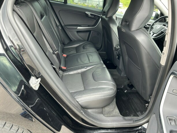 volvo-v60-diesel-2014-big-9