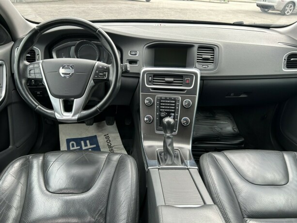 volvo-v60-diesel-2014-big-13