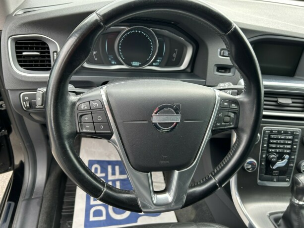 volvo-v60-diesel-2014-big-16