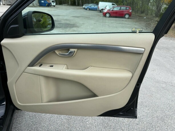 volvo-v70-diesel-2010-big-8