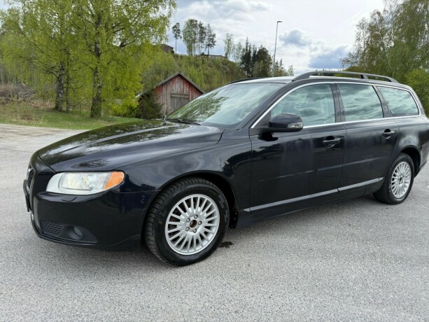 volvo-v70-diesel-2010-big-0