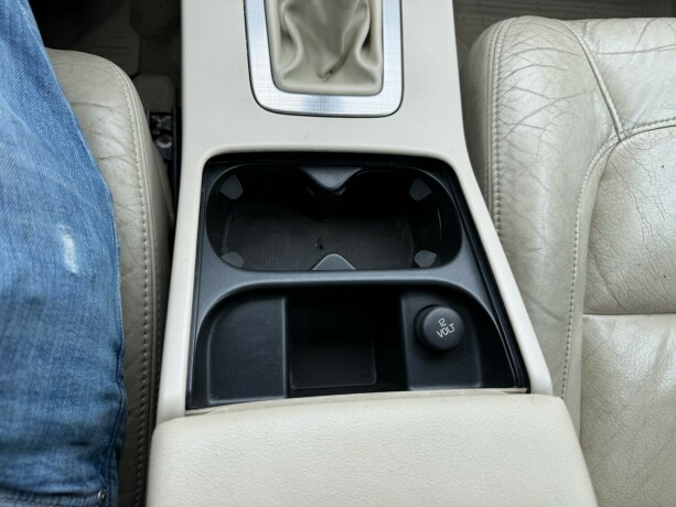 volvo-v70-diesel-2010-big-19