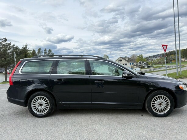 volvo-v70-diesel-2010-big-5