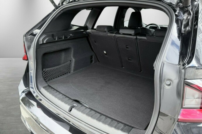bmw-ix1-elektrisitet-2025-big-38