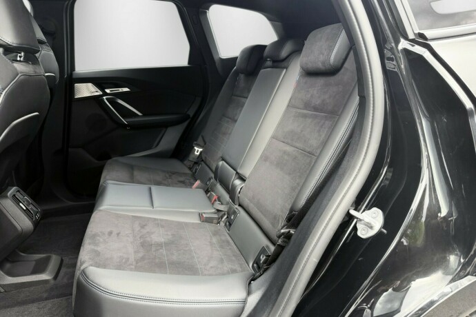 bmw-ix1-elektrisitet-2025-big-35