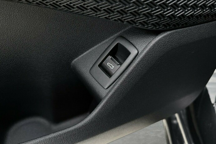 bmw-ix1-elektrisitet-2025-big-32