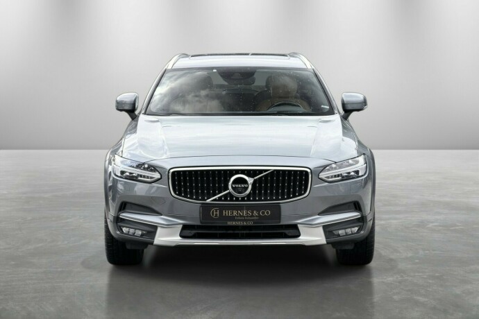 volvo-v90-cross-country-diesel-2019-big-2