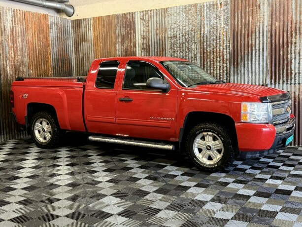 chevrolet-silverado-bensin-2010-big-2