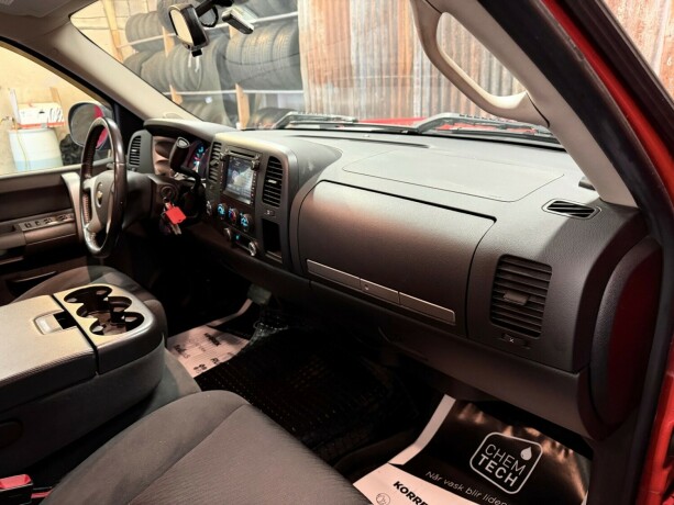 chevrolet-silverado-bensin-2010-big-30