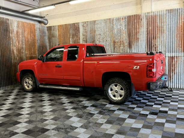 chevrolet-silverado-bensin-2010-big-10