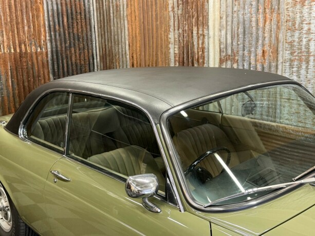 jaguar-xj-bensin-1975-big-8