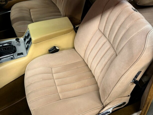 jaguar-xj-bensin-1975-big-22