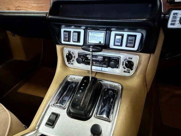 jaguar-xj-bensin-1975-big-31