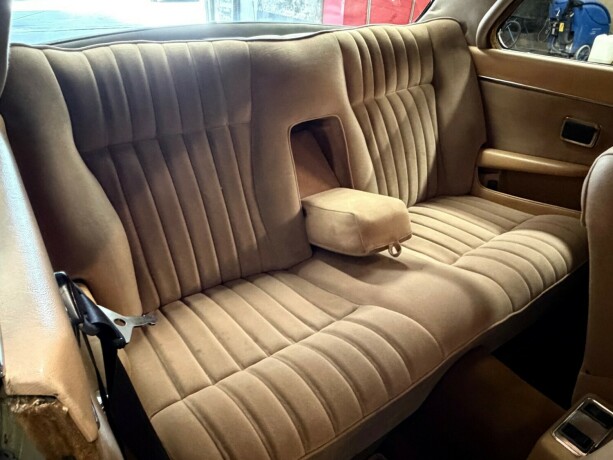 jaguar-xj-bensin-1975-big-35