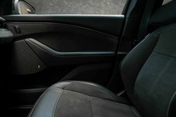 ford-mustang-mach-e-elektrisitet-2024-big-17