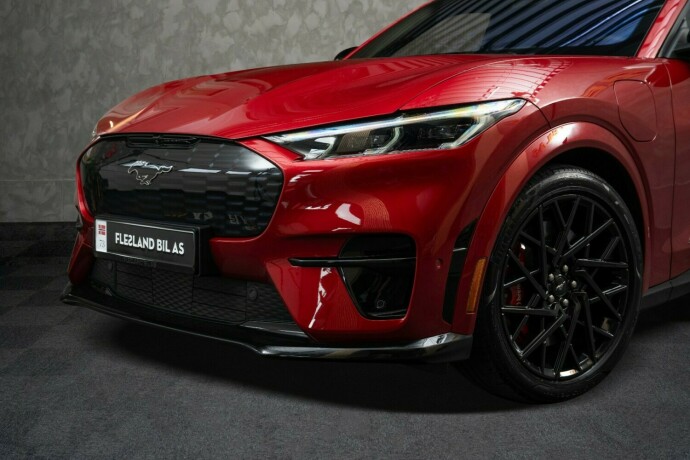 ford-mustang-mach-e-elektrisitet-2024-big-2