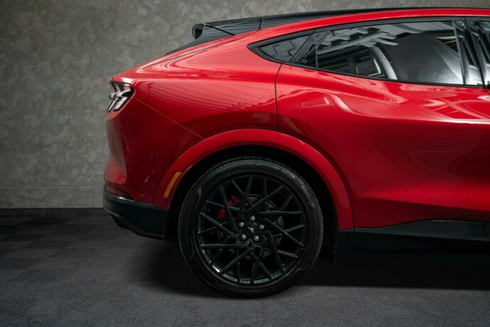ford-mustang-mach-e-elektrisitet-2024-big-8