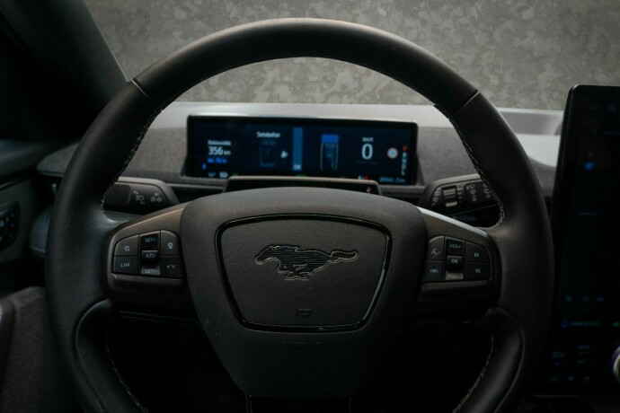 ford-mustang-mach-e-elektrisitet-2024-big-13