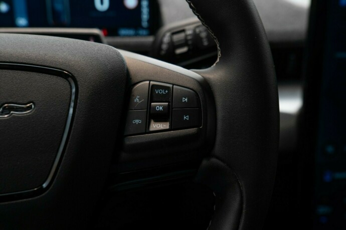 ford-mustang-mach-e-elektrisitet-2024-big-15