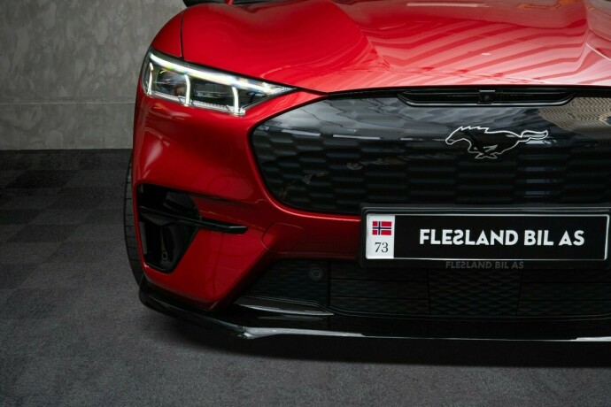 ford-mustang-mach-e-elektrisitet-2024-big-5